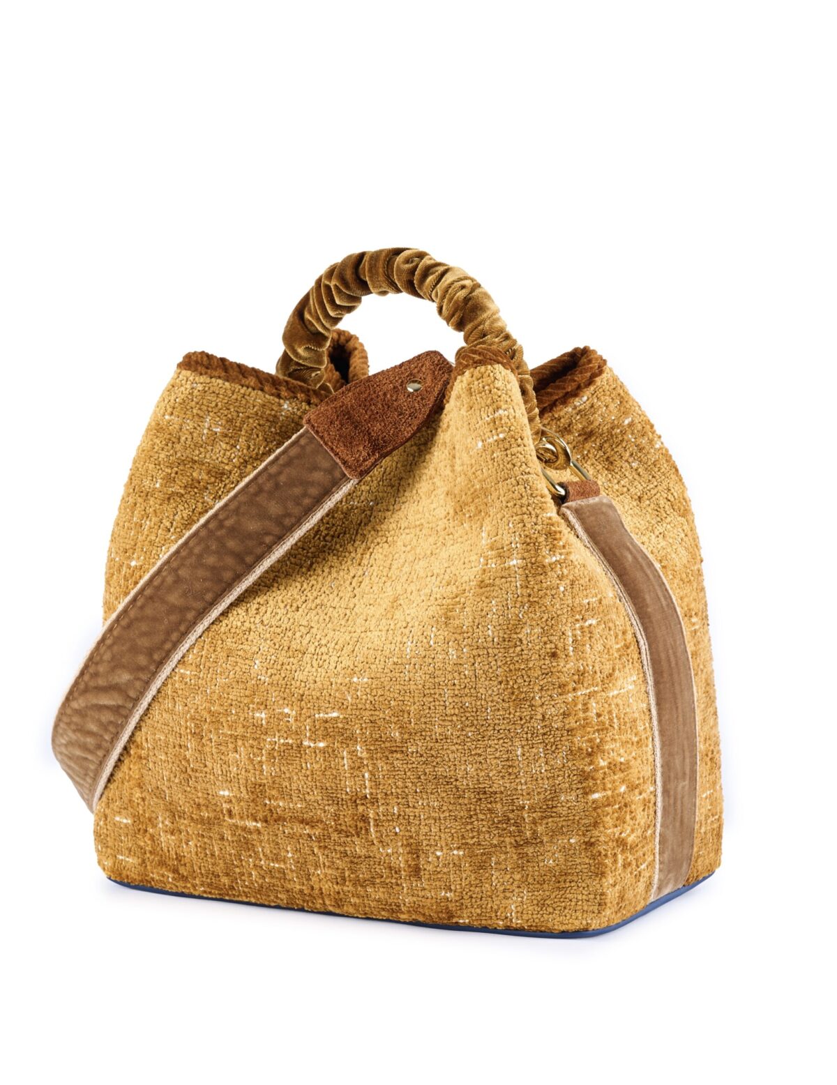 Coral Chenille (E01)