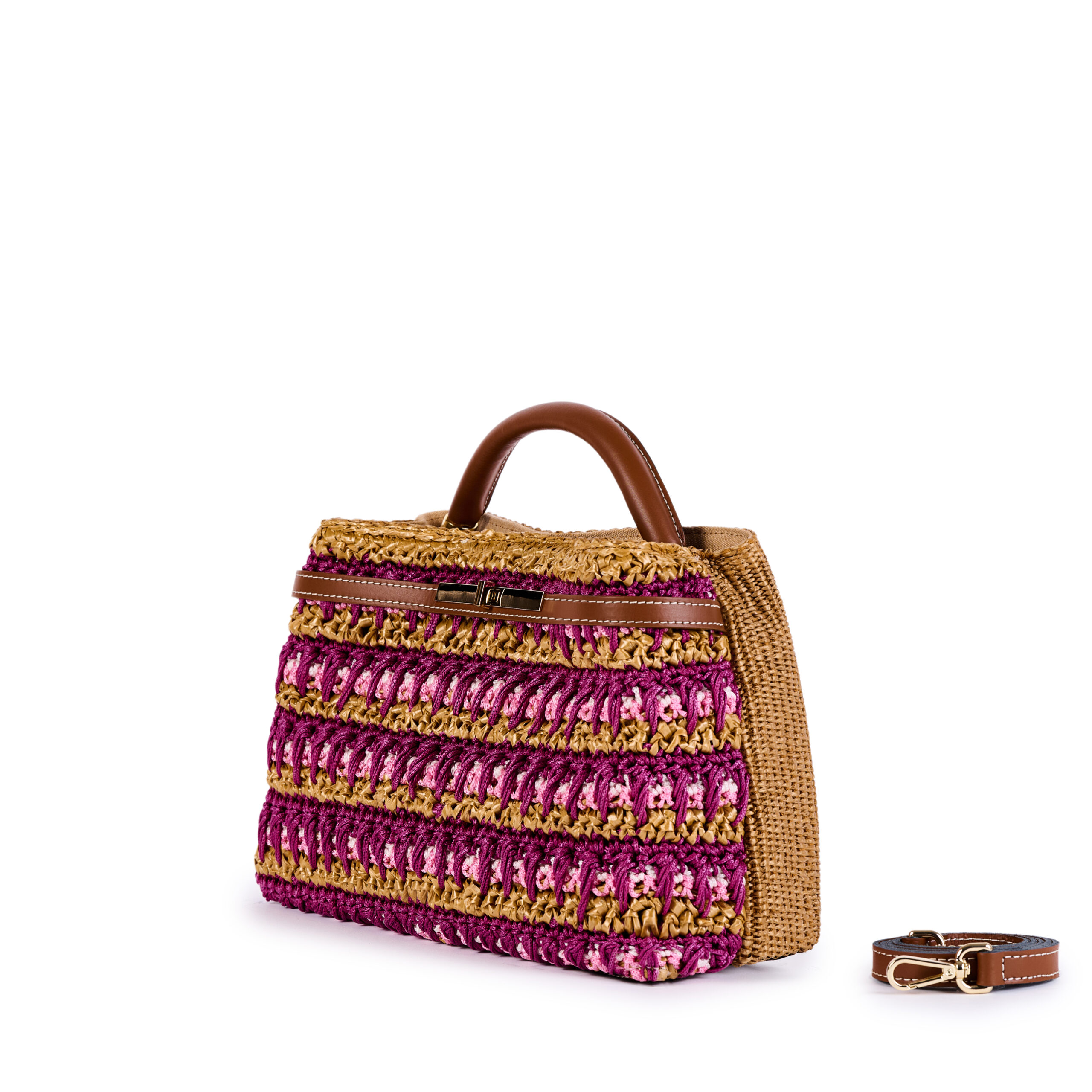 ViaMailBag-alma-streak-q01